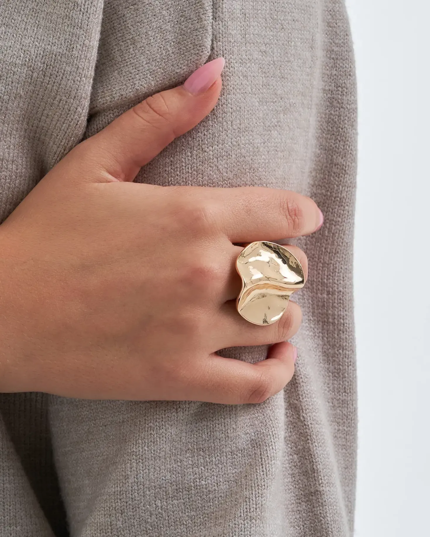 Anello - Vertical Plate