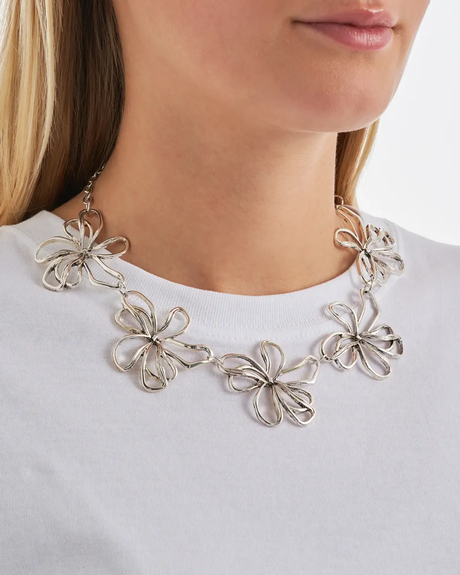 Collana - Chrome Blossom
