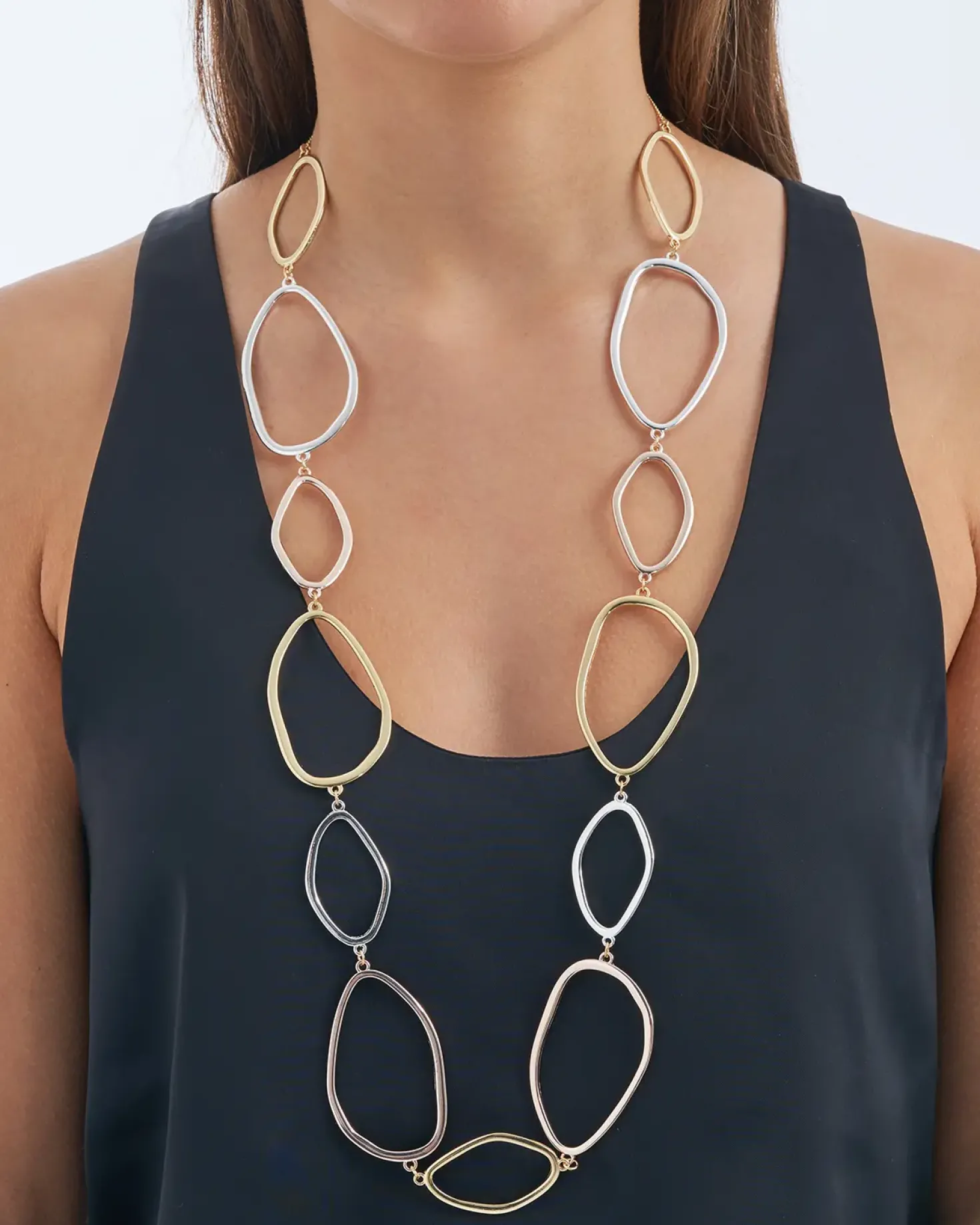 Collana - Irregular Statement